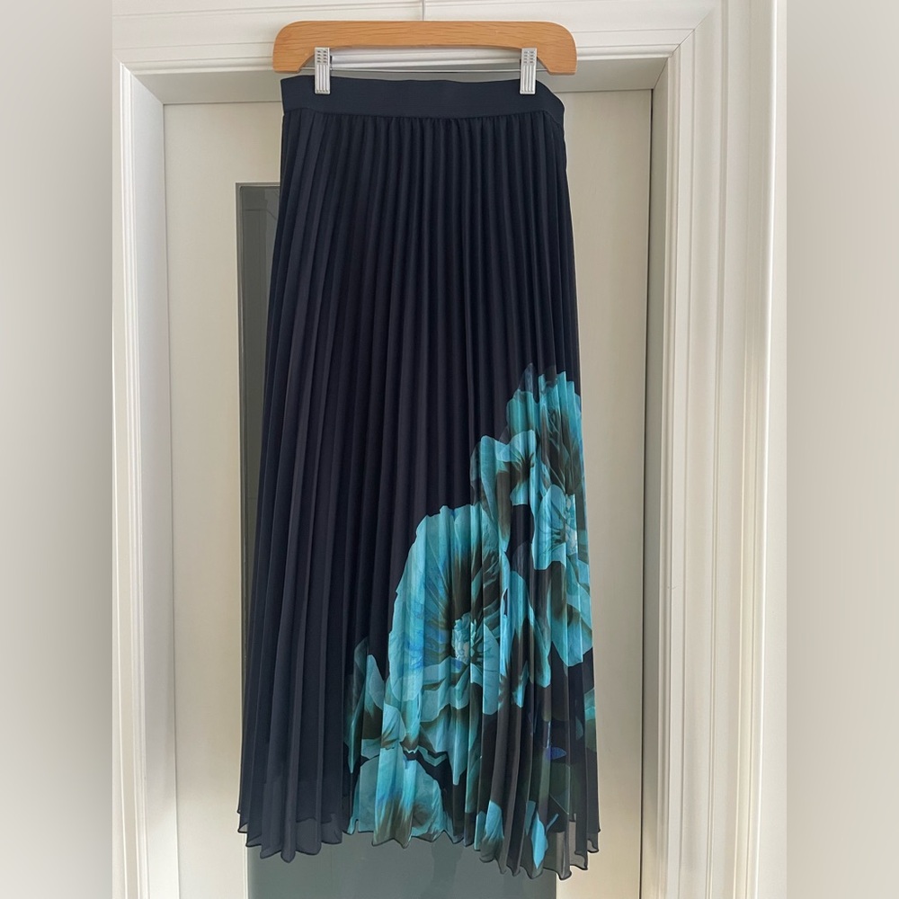 Joie Elegant Blue Floral Pleated Skirt